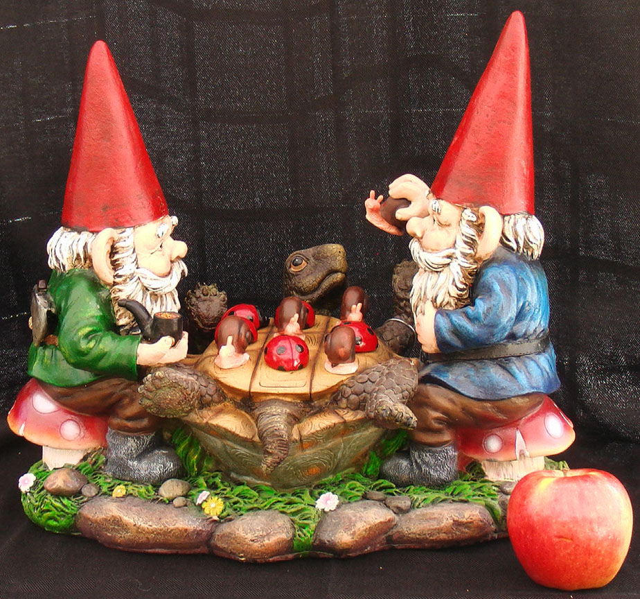 Garden Gnome Tic Tac Toe Statue Figurine DWK w/ Turtle  